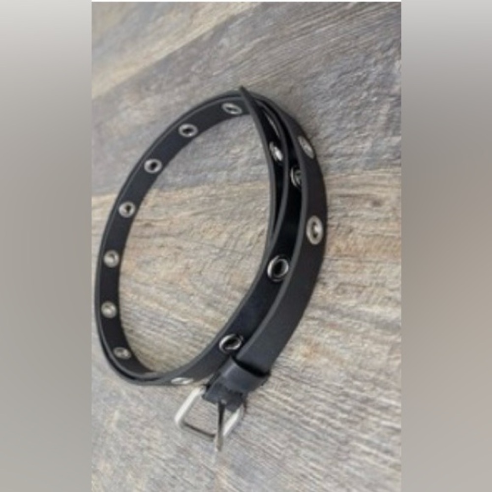 H & M Black Grommet Belt-One Size